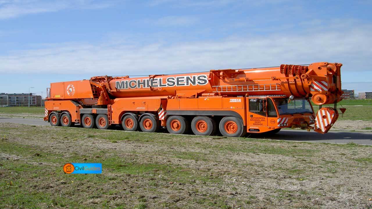 All-Terrain-Crane