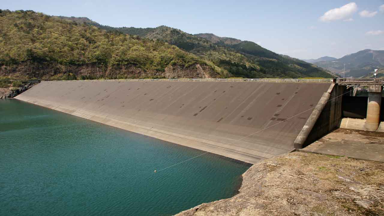 Earth Dam: Types of Earthen Dam and its Construction.