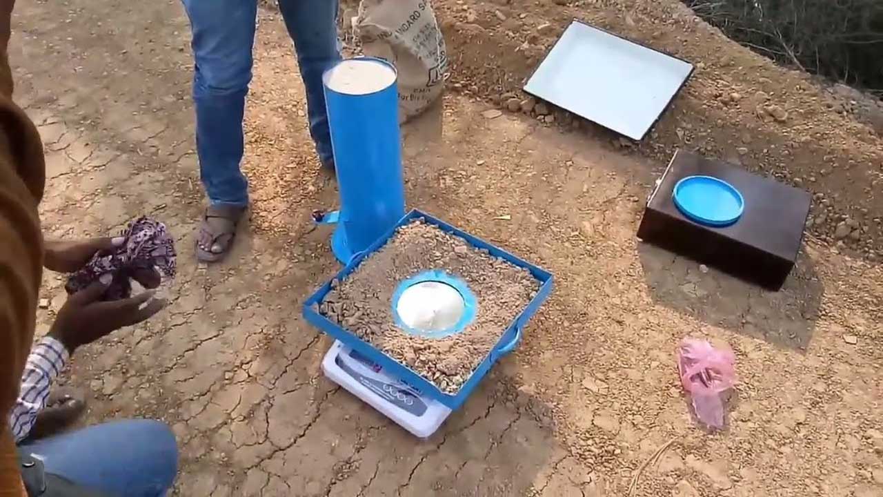 sand-replacement-method